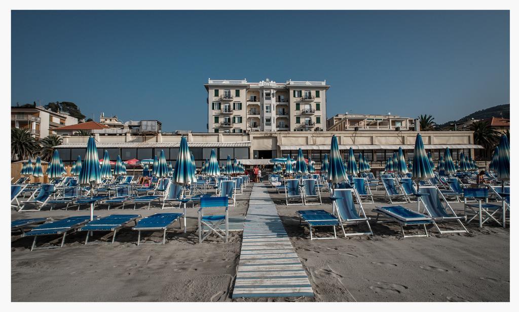 Lido Resort Finale Ligure Exterior foto